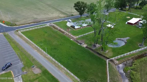 4998 Peacock Road Whiteville NC 28472