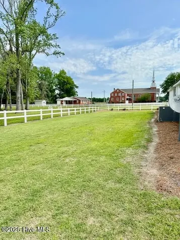 4998 Peacock Road Whiteville NC 28472