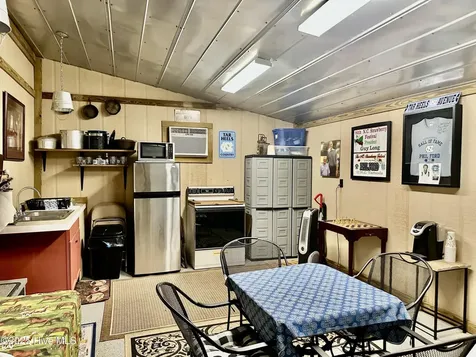 4998 Peacock Road Whiteville NC 28472