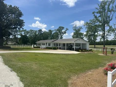 4998 Peacock Road Whiteville NC 28472