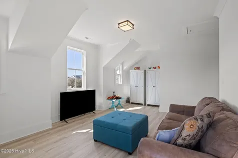 303 Cannonsgate Drive Newport NC 28570
