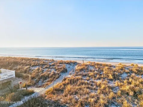 5523 E Beach Drive Oak Island NC 28465