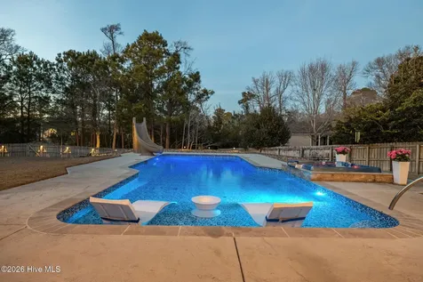 128 Little Bay Drive Cedar Point NC 28584