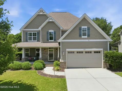 128 Little Bay Drive Cedar Point NC 28584