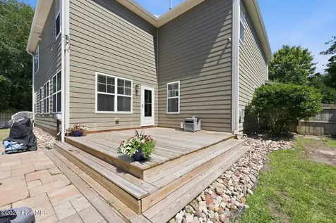 128 Little Bay Drive Cedar Point NC 28584