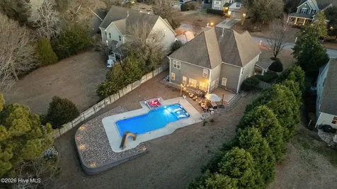 128 Little Bay Drive Cedar Point NC 28584