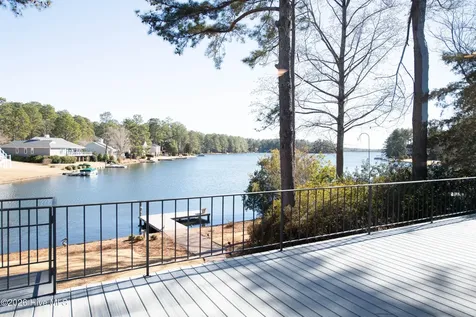 90 Lake Shore Drive Pinehurst NC 28374