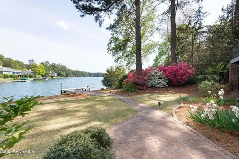 90 Lake Shore Drive Pinehurst NC 28374