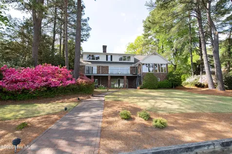 90 Lake Shore Drive Pinehurst NC 28374