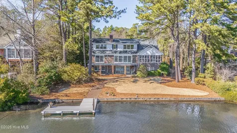 90 Lake Shore Drive Pinehurst NC 28374