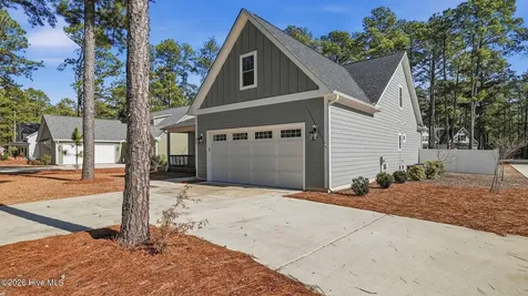 1267 Linden Road Aberdeen NC 28315