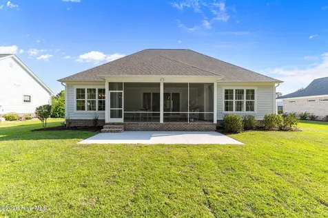 575 Stanwood Drive SE Bolivia NC 28422