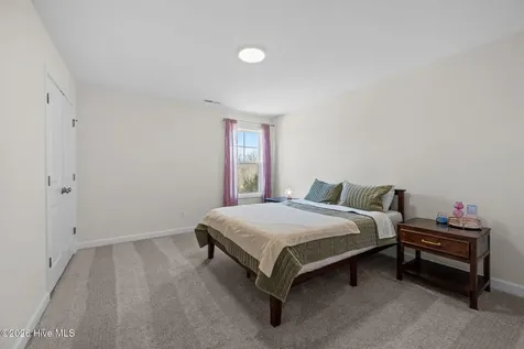 512 Harvest Meadow Crossing Jacksonville NC 28546