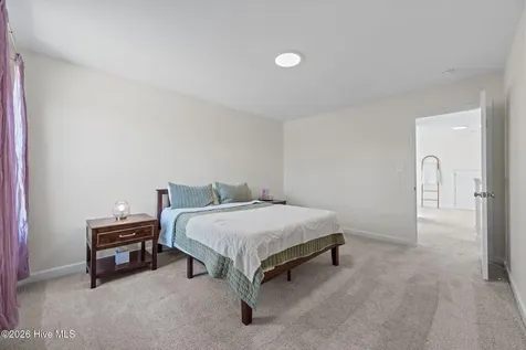 512 Harvest Meadow Crossing Jacksonville NC 28546