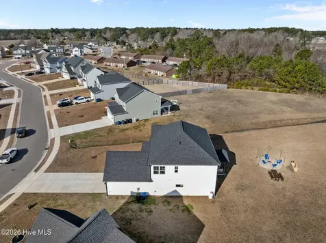 512 Harvest Meadow Crossing Jacksonville NC 28546
