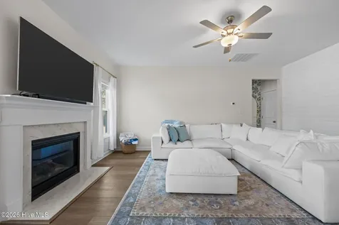 512 Harvest Meadow Crossing Jacksonville NC 28546