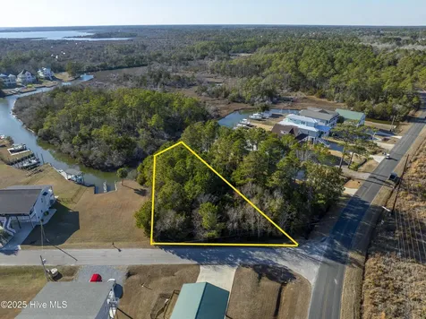100 Singleton Street Sneads Ferry NC 28460