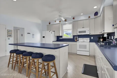 19 E Charlotte Street Wrightsville Beach NC 28480