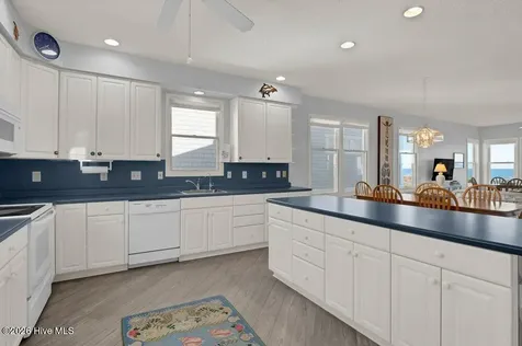 19 E Charlotte Street Wrightsville Beach NC 28480