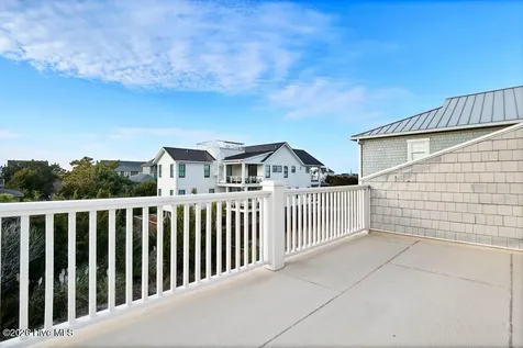 19 E Charlotte Street Wrightsville Beach NC 28480
