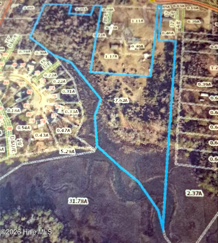 2421 Mayberry Loop Road Morehead City NC 28557