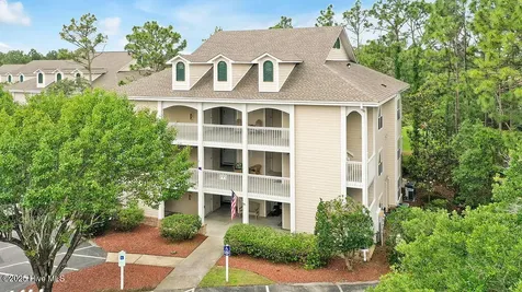 3350 Club Villas Drive Southport NC 28461