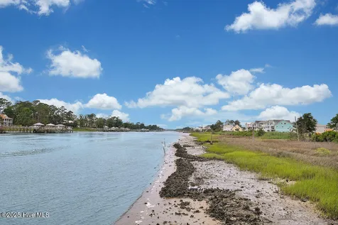 3350 Club Villas Drive Southport NC 28461