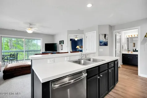 3350 Club Villas Drive Southport NC 28461