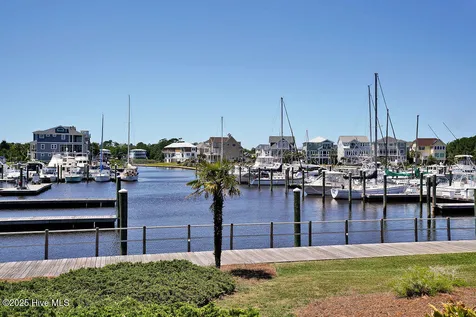 3350 Club Villas Drive Southport NC 28461