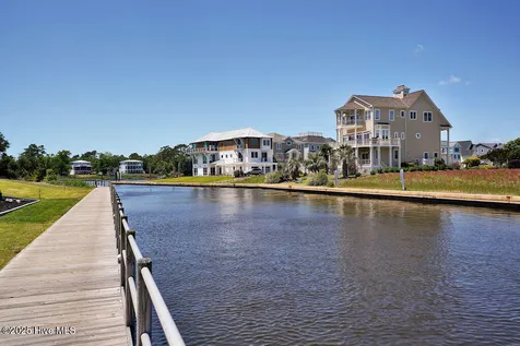 3350 Club Villas Drive Southport NC 28461