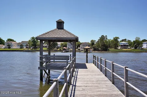 3350 Club Villas Drive Southport NC 28461