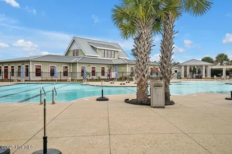 3350 Club Villas Drive Southport NC 28461