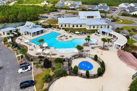 3350 Club Villas Drive Southport NC 28461