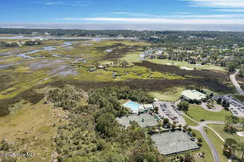 3350 Club Villas Drive Southport NC 28461