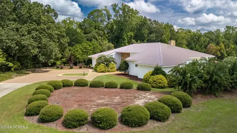 101 Elizabeth Road Elizabethtown NC 28337