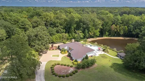 101 Elizabeth Road Elizabethtown NC 28337