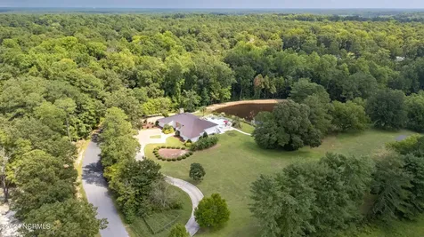 101 Elizabeth Road Elizabethtown NC 28337