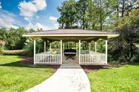 101 Elizabeth Road Elizabethtown NC 28337
