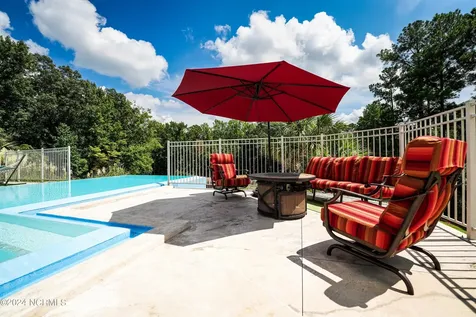 101 Elizabeth Road Elizabethtown NC 28337