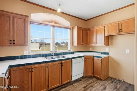 51 Shaw Road Riegelwood NC 28456