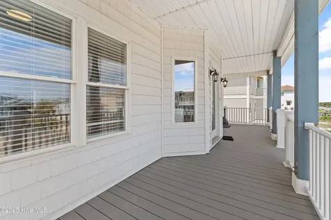 6621 W Beach Drive Oak Island NC 28465