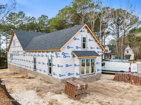 726 Cedarhurst Drive SE Bolivia NC 28422