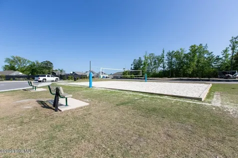 132 N Grassland Road Surf City NC 28445