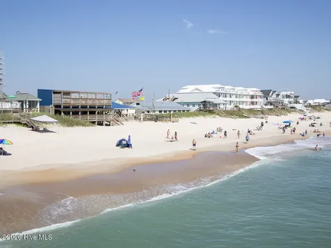 132 N Grassland Road Surf City NC 28445
