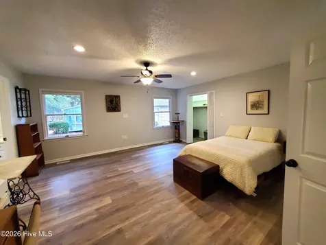 108 Fern Court Pine Knoll Shores NC 28512
