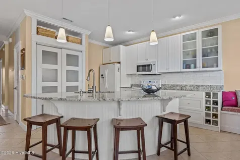 112 Oakleaf Drive Pine Knoll Shores NC 28512
