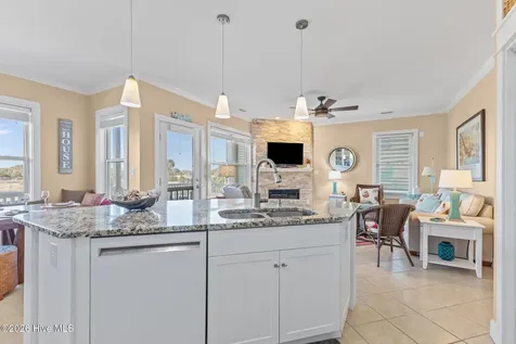 112 Oakleaf Drive Pine Knoll Shores NC 28512