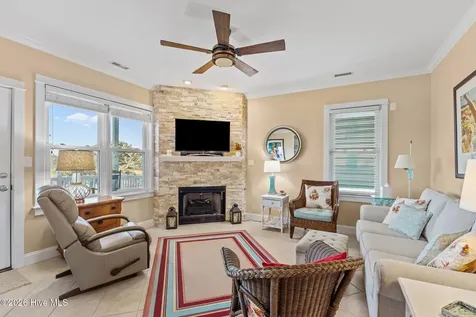 112 Oakleaf Drive Pine Knoll Shores NC 28512