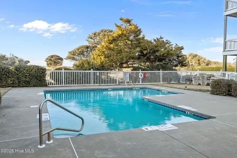 112 Oakleaf Drive Pine Knoll Shores NC 28512