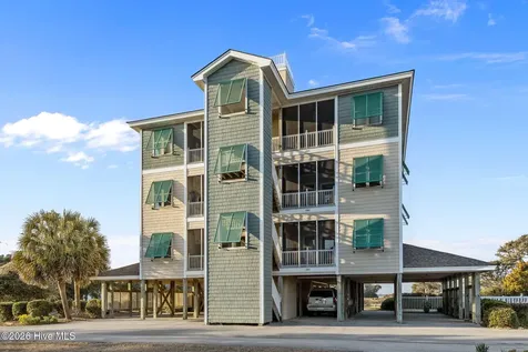 112 Oakleaf Drive Pine Knoll Shores NC 28512